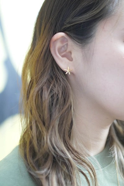 ピアス