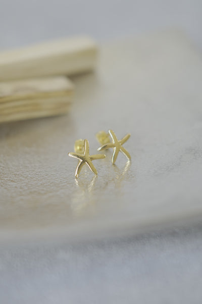 ピアス