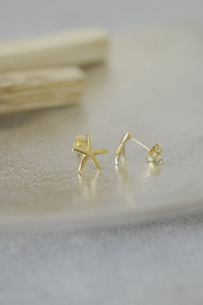 ピアス
