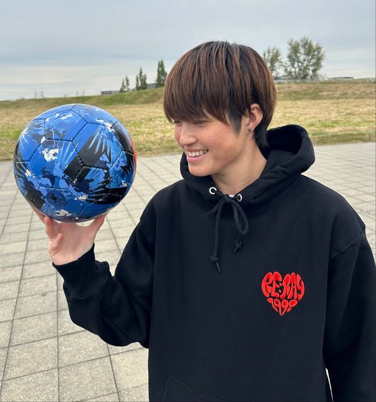 RE:RAY ハートロゴパーカー　刺繍：レッド